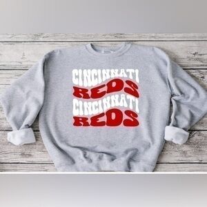 Cincinnati Reds Wavy Crewneck